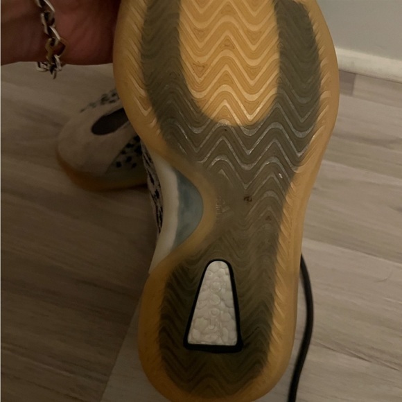 Men's Yeezy Quantum sea teal size 11 great condition rare…❤️(Traded)❤️ - Picture 4 of 10